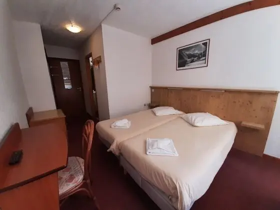 Classic Tek Büyük veya İki Ayrı Yataklı Oda