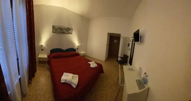 Tek Büyük veya İki Ayrı Yataklı Oda