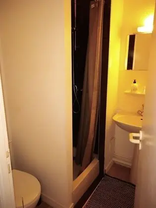 Tek Büyük Yataklı Oda (2nd floor)