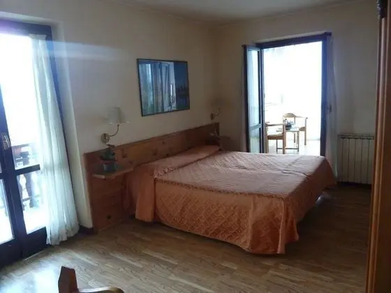 Basic Dört Kişilik Oda, Balkon, Dağ Manzaralı