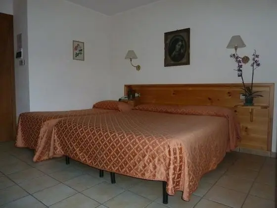 Basic Dört Kişilik Oda, Balkon, Dağ Manzaralı