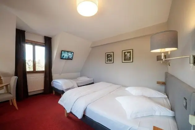 Üç Kişilik Oda, 3 Tek Kişilik Yatak, Sigara İçilmez