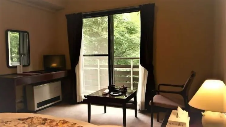 Tek Kişilik Oda, Sigara İçilmez