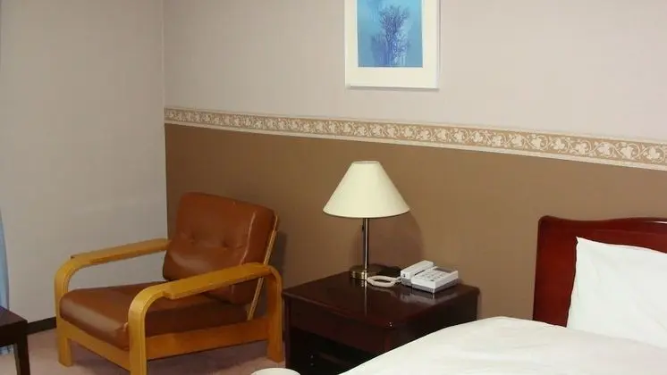 Tek Kişilik Oda, Sigara İçilmez