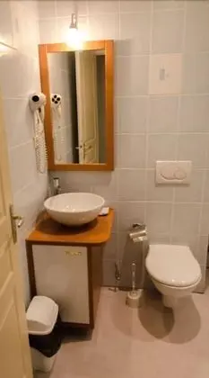 Standard Tek Büyük Yataklı Oda (Room Service)