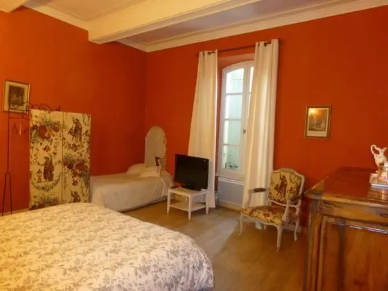 Standard Tek Büyük Yataklı Oda