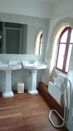 Superior Tek Büyük Yataklı Oda (Des Rois)