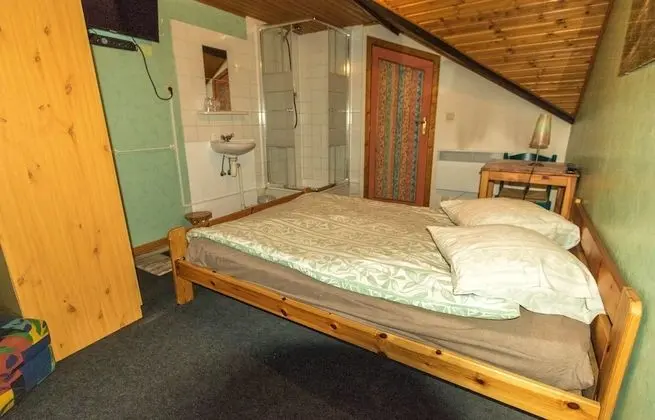 Tek Büyük Yataklı Oda