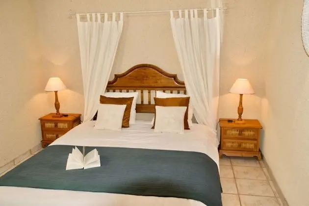 Classic Kır Evi, 2 Yatak Odası, Avlu Manzaralı, Bahçeli (Les Laurieres )