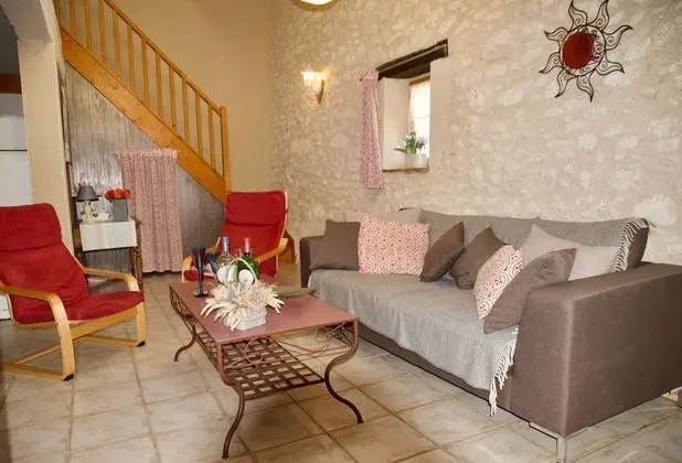 Family Kır Evi, 3 Yatak Odası, Buzdolabı ve Mikrodalga, Park Manzaralı (Le Coin)