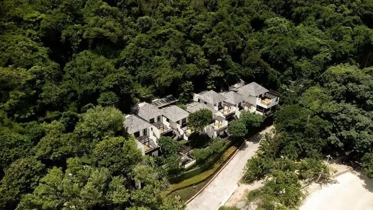 Premier Ocean Hillside