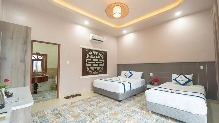 Premium Üç Kişilik Oda, Havuz Manzaralı