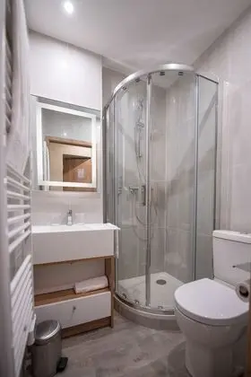 Classic Tek Kişilik Oda, Özel Banyo, Bahçe Manzaralı (chambre simple Perroquet)