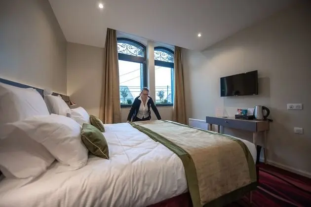 Comfort Tek Büyük veya İki Ayrı Yataklı Oda, Özel Banyo (Chambre Lion)