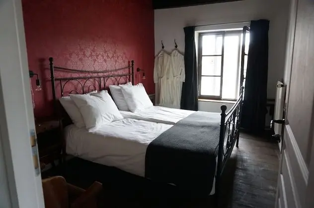 Tek Büyük Yataklı Oda (Hugo)