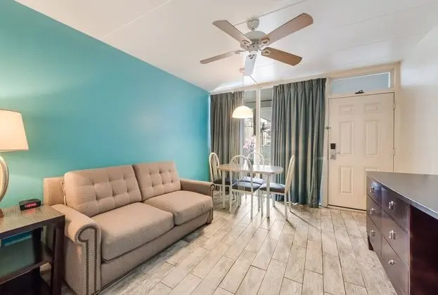 Süit, Birden Çok Yatak, Küçük Mutfak (Smoke Free, Two Rooms, Efficiency)