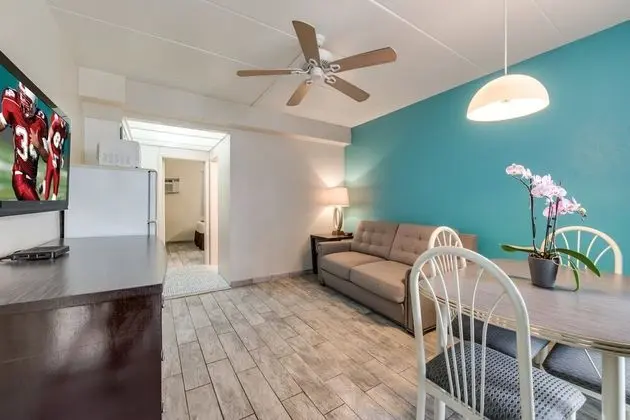 Süit, Birden Çok Yatak, Küçük Mutfak (Smoke Free, Two Rooms, Efficiency)
