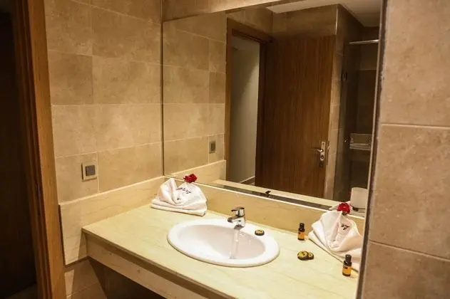 Superior Tek Büyük veya İki Ayrı Yataklı Oda