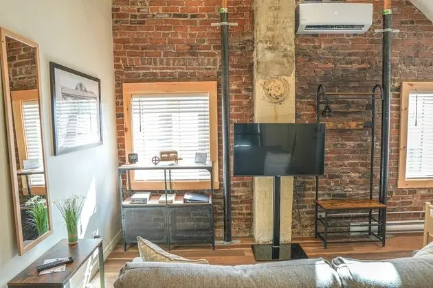 Romantic Çatı Katı (Loft), Banyolu/Duşlu (Cathedrale - 3e etage)