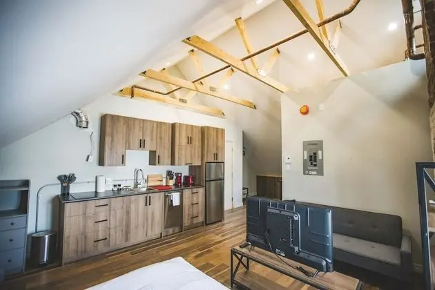 Romantic Çatı Katı (Loft), Banyolu/Duşlu (Cathedrale - 3e etage)