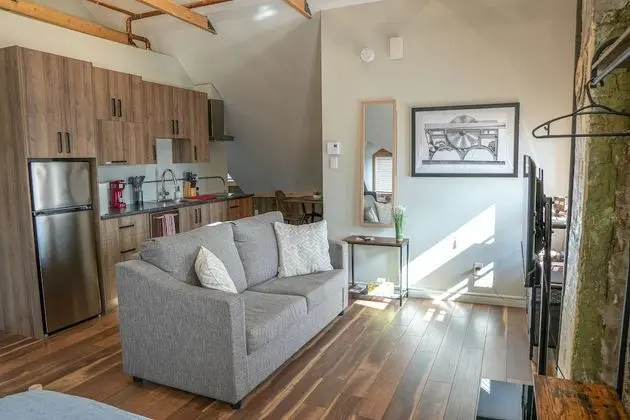 Romantic Çatı Katı (Loft), Banyolu/Duşlu (Cathedrale - 3e etage)