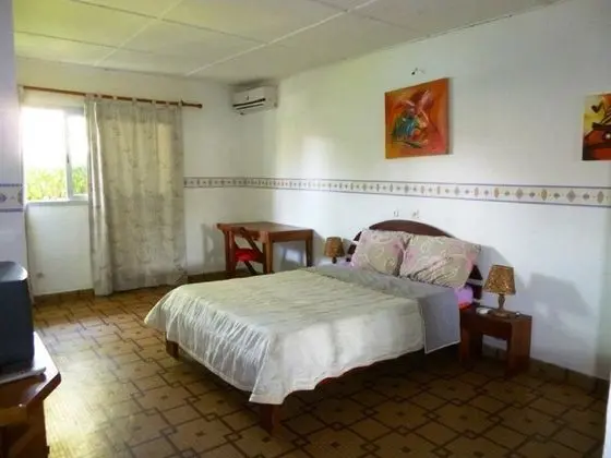 Senior Tek Büyük Yataklı Oda