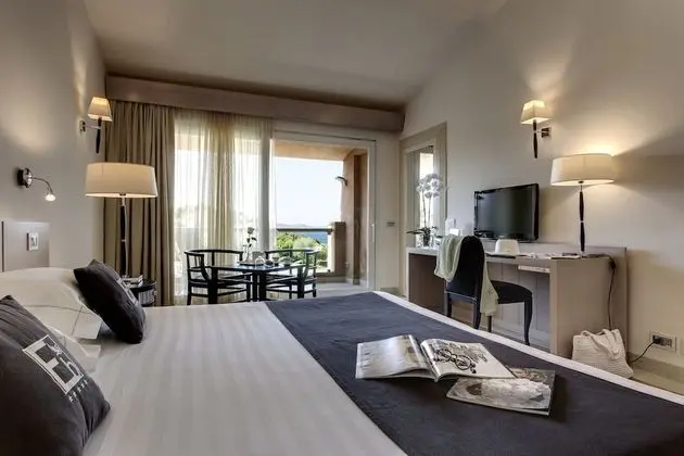 Superior Tek Büyük veya İki Ayrı Yataklı Oda, Balkon, Deniz Manzaralı