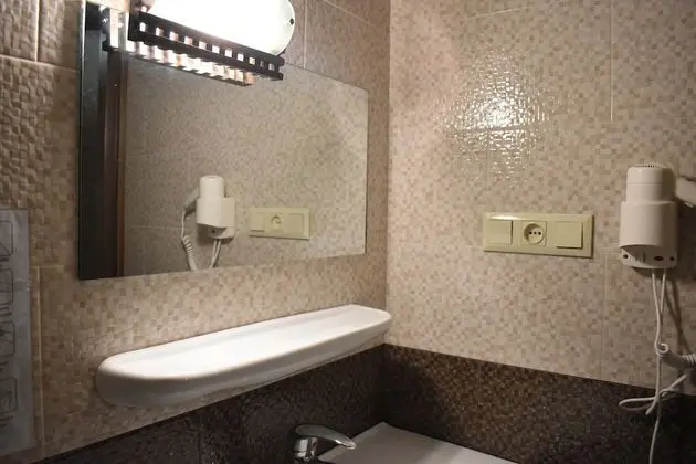 Standard Tek Büyük veya İki Ayrı Yataklı Oda