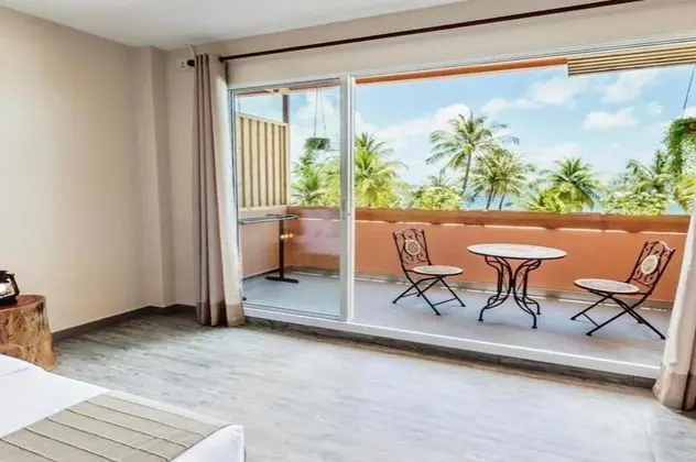 Deluxe Tek Büyük Yataklı Oda, Balkon, Deniz Manzaralı