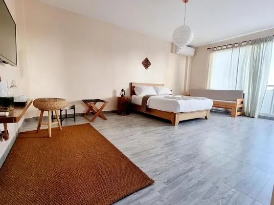 Family Oda, Balkon, Kısmi Deniz Manzaralı