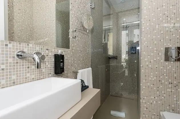 Romantic Tek Büyük Yataklı Oda