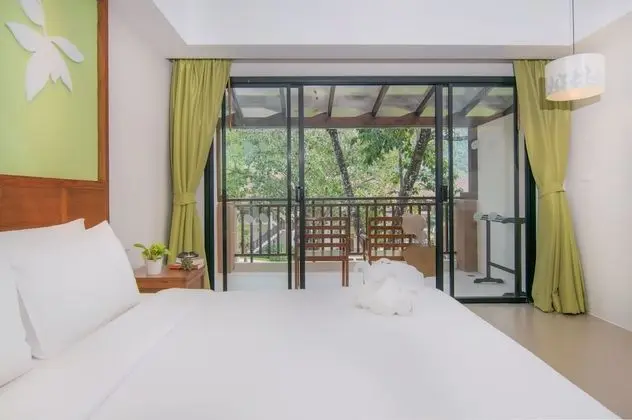 Leaf Room