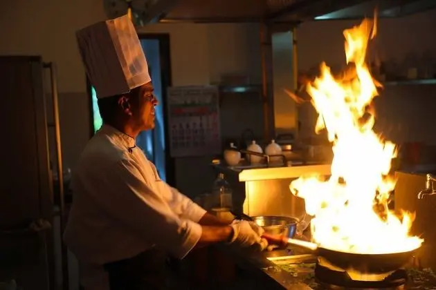 Deluxe Tek Büyük Yataklı Oda, Sigara İçilmez, Havuz Manzaralı