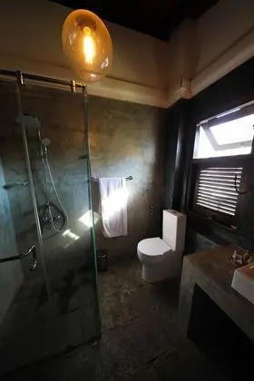 Deluxe Tek Büyük Yataklı Oda, Sigara İçilmez, Havuz Manzaralı