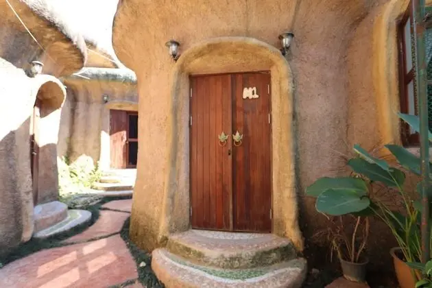 Mushroom Clay House M1