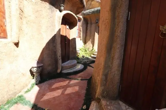 Mushroom Clay House M1