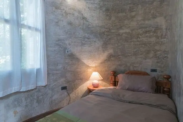 Mushroom Clay House M1
