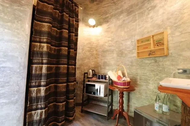 Mushroom Clay House M1