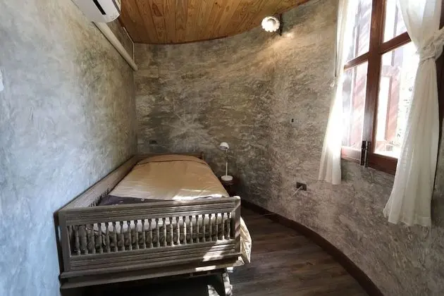 Mushroom Clay House M1