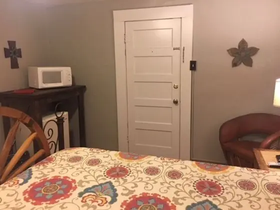 Oda, 1 Büyük (Queen) Boy Yatak