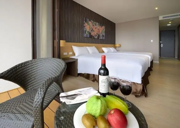 Deluxe Dört Kişilik Oda, Göl Manzaralı