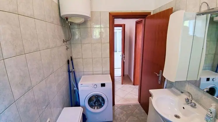 Apart Daire (Leana - great location and close to b)