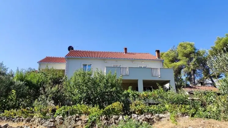 Apart Daire (Leana - great location and close to b)