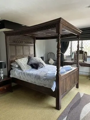 Tek Büyük Yataklı Oda, Banyolu/Duşlu (Four Poster)