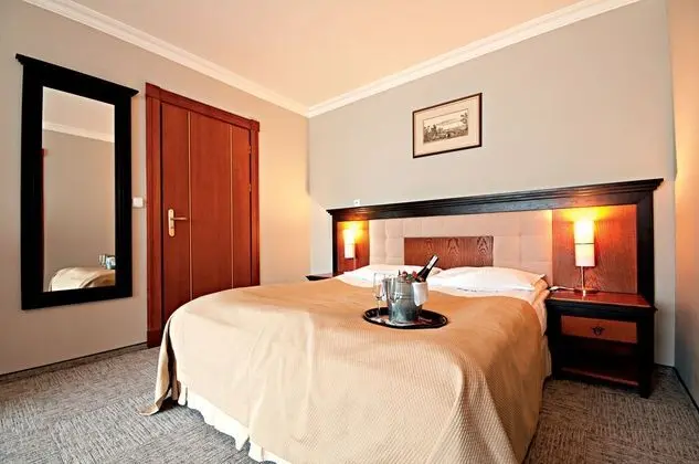 Büyük Yataklı Tek Kişilik Oda