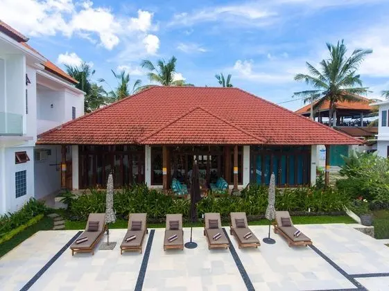 Villa (Lebah II)