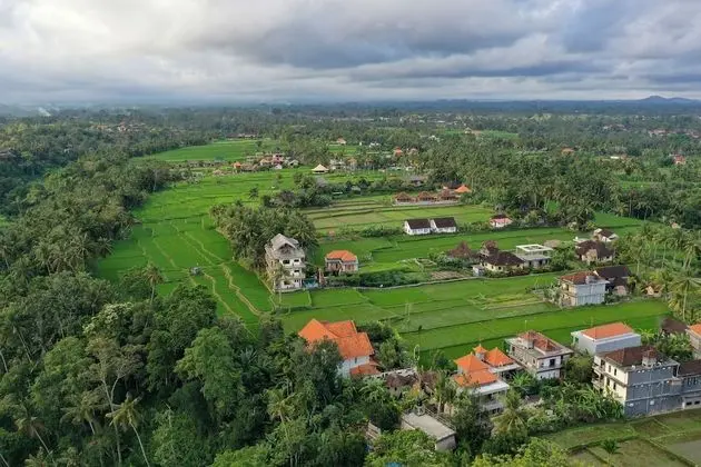 Villa (Lebah II)