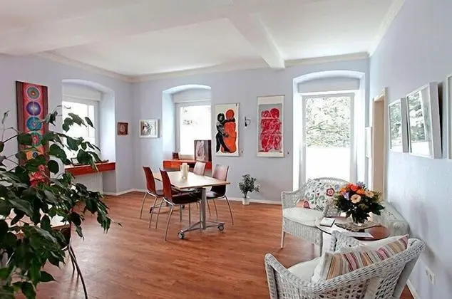 Apart Daire, Balkon (Lichtraum)