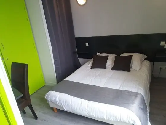 Standard Tek Büyük Yataklı Oda