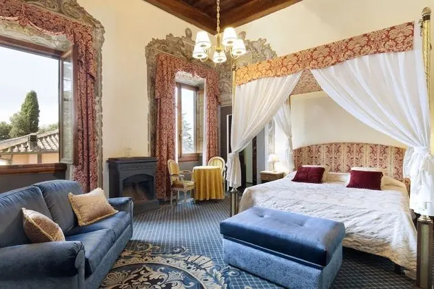 Junior Süit, Sigara İçilmez (Frescoes - SPA access)